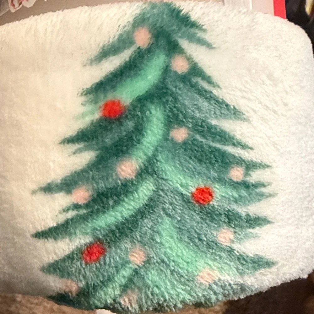 Festive Red and Green Bow and Tree Blanket - Picture 3 of 5